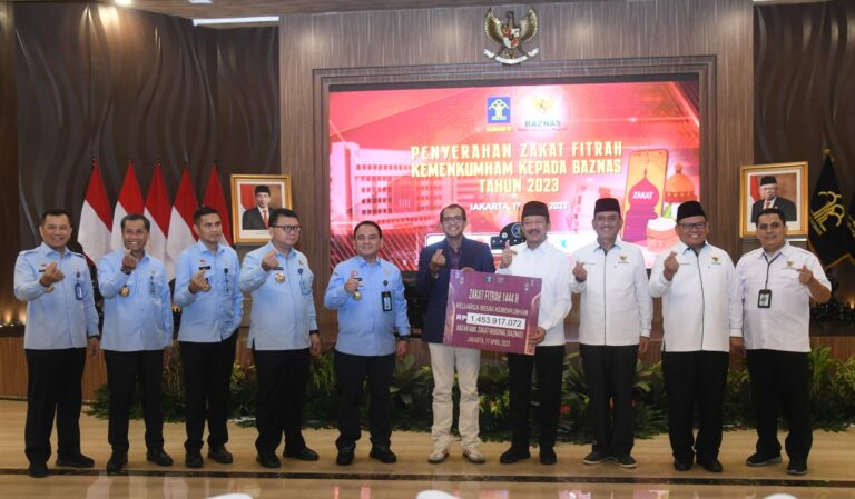 Dukung Pogram Pemerintah, Kemenkumham Salurkan Zakat 1,4 Miliar melalui Baznas