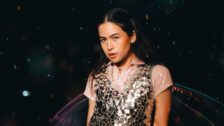 Maudy Ayunda Hadirkan Ketenangan Lewat Single “Bulan, Bawa Aku Pulang”