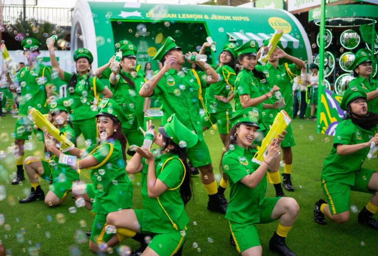 Sprite Segarkan Ribuan Pengunjung di Festival WATERBOMB Bali 2025