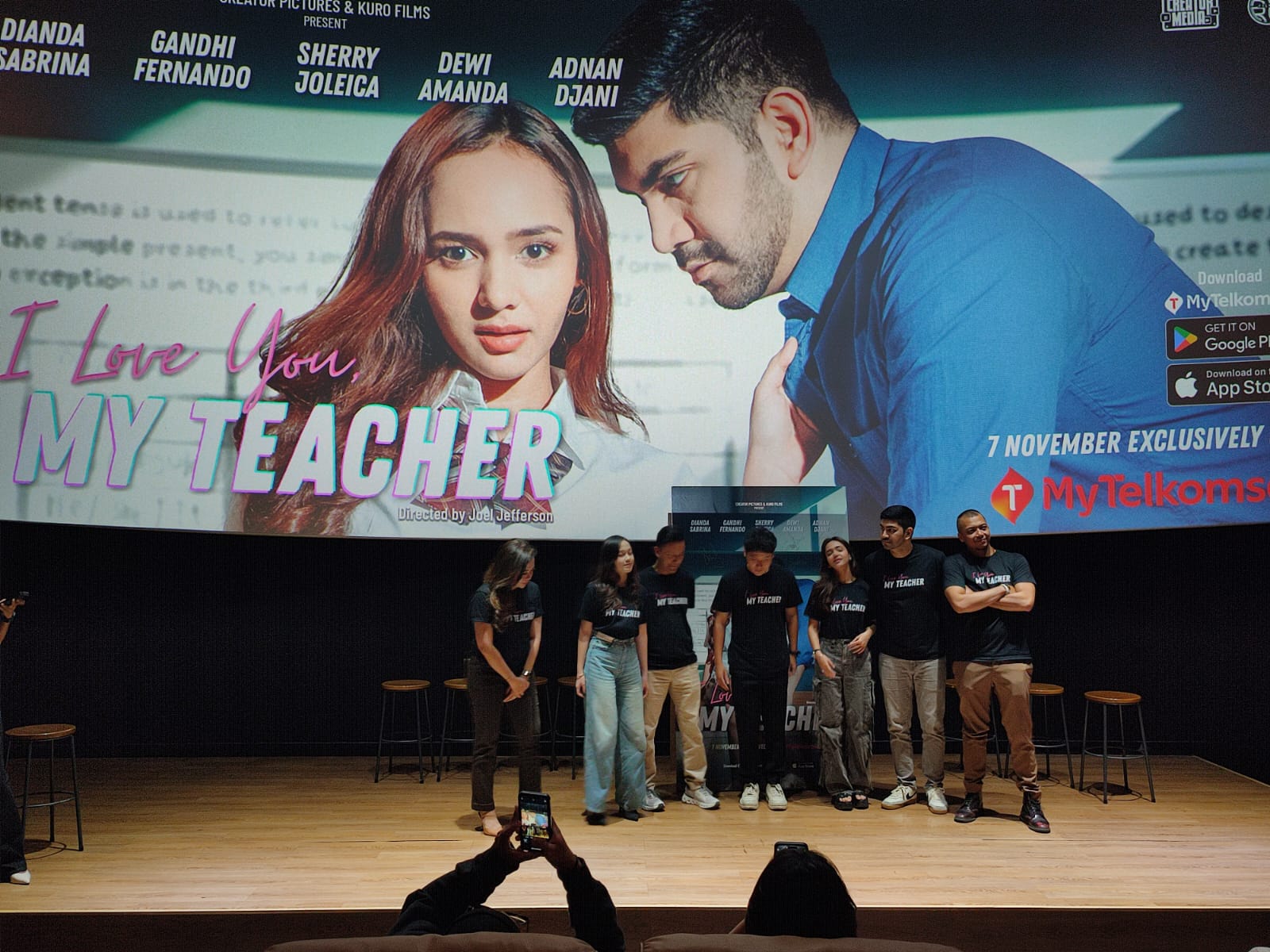 Gandhi Fernando & Dianda Sabrina Tampil Natural di “I Love You My Teacher”, Drama Pendek Penuh Emosi