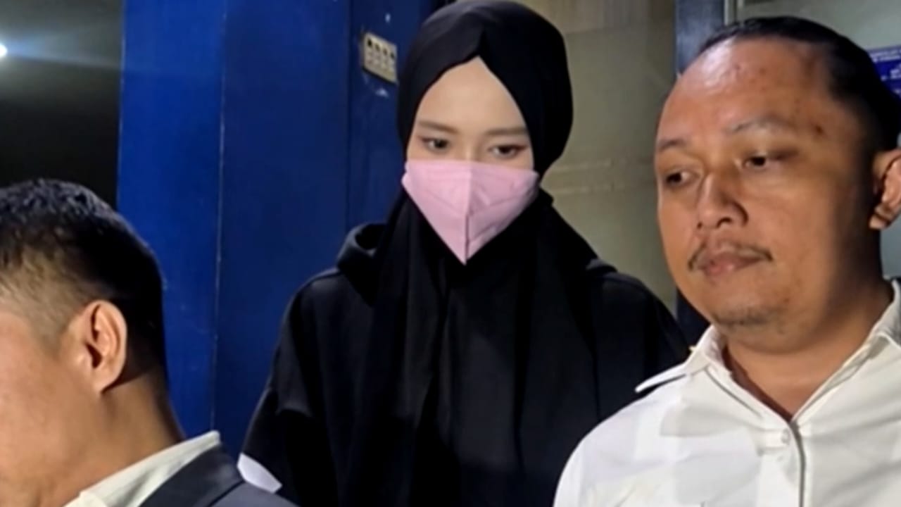 Inara Rusli Laporkan Insanul Fahmi, Dugaan Penipuan Status Picu Kisruh Panjang